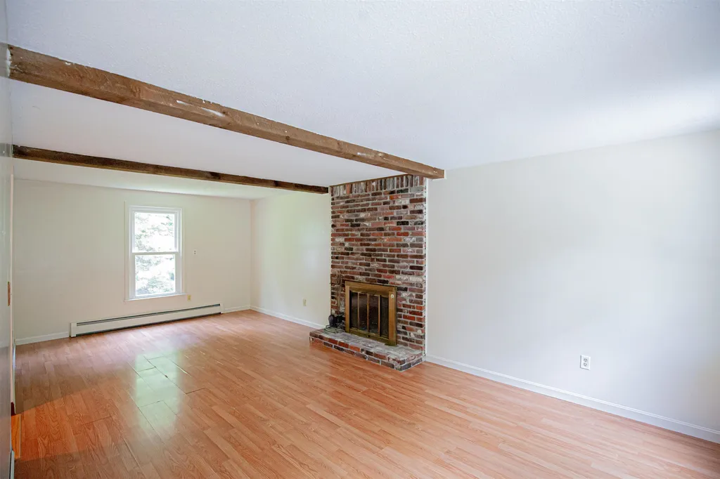 178 Warner Hill Road Derry NH 03038