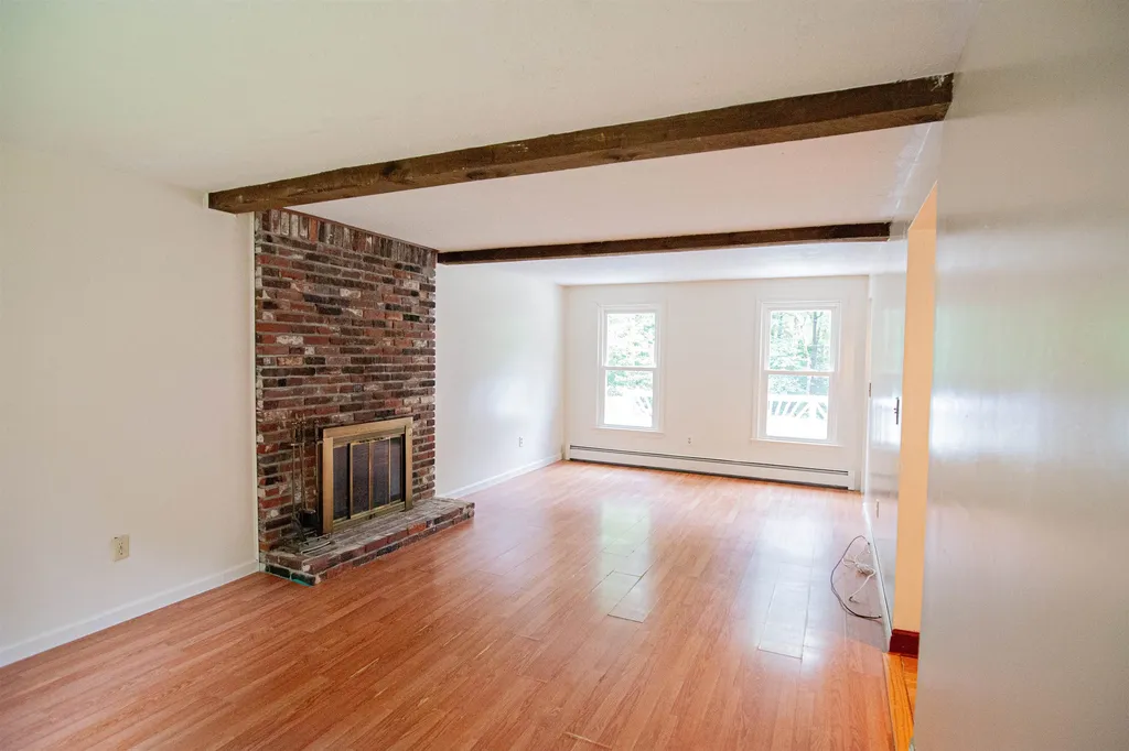 178 Warner Hill Road Derry NH 03038
