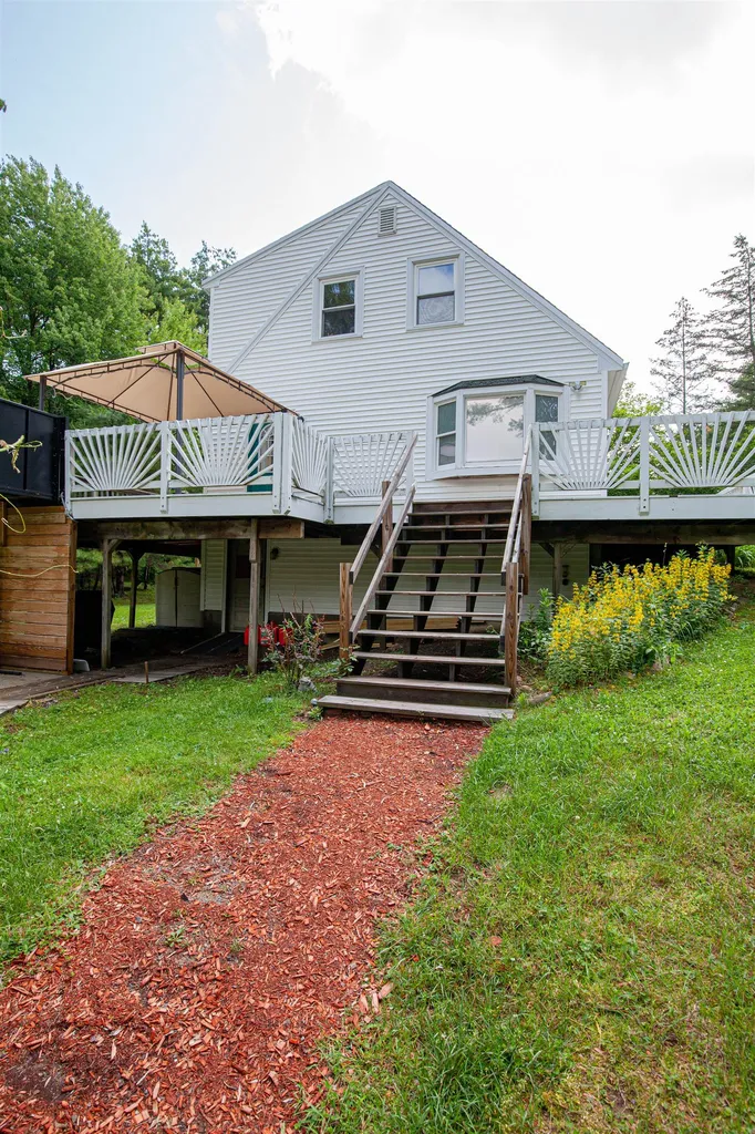 178 Warner Hill Road Derry NH 03038