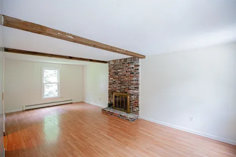 178 Warner Hill Road Derry NH 03038