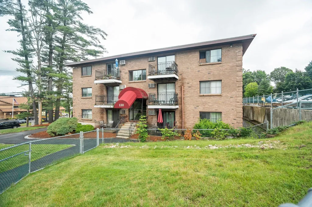130 Mammoth Road Hooksett NH 03106