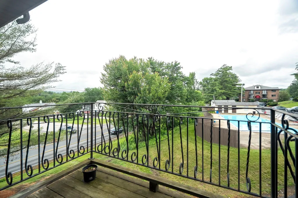 130 Mammoth Road Hooksett NH 03106