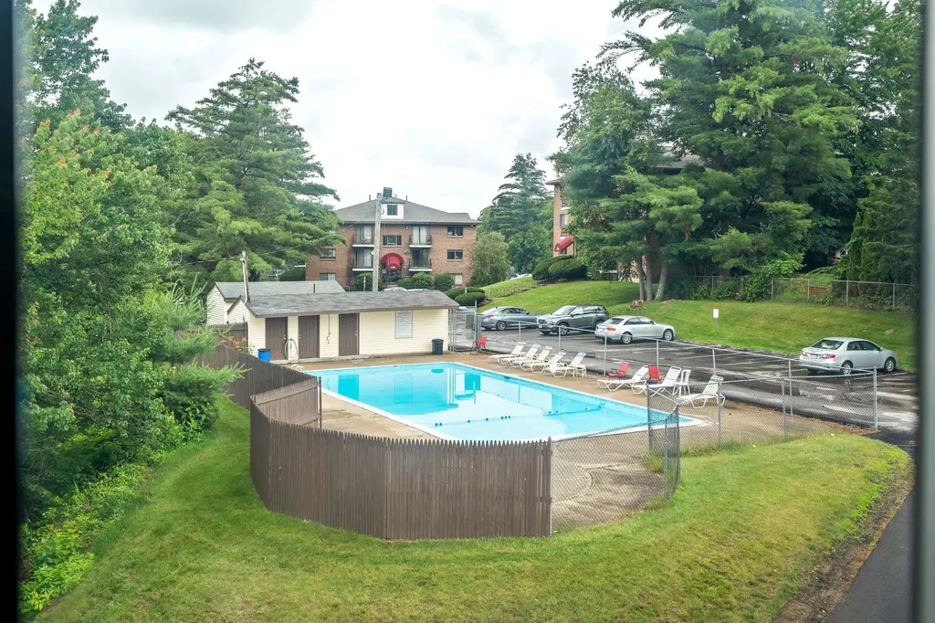 130 Mammoth Road Hooksett NH 03106