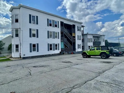518-522 Somerville Street Manchester NH 03103
