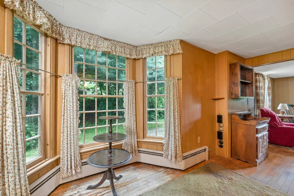 36 Concord Hill Road Pittsfield NH 03263