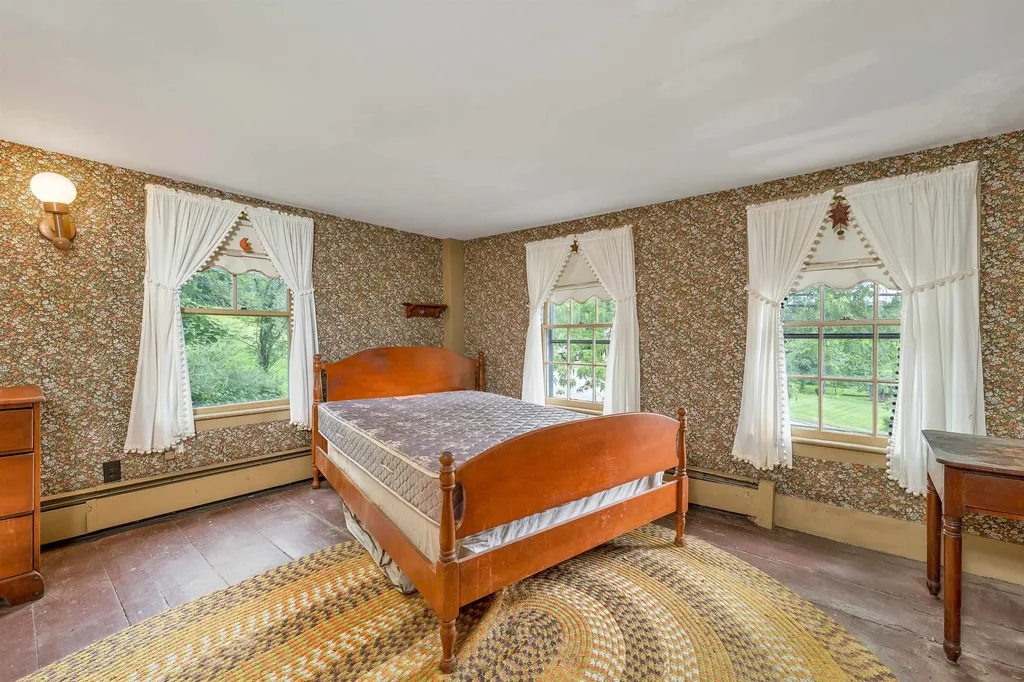 36 Concord Hill Road Pittsfield NH 03263