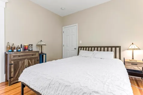 30 Rosedale Avenue Manchester NH 03103