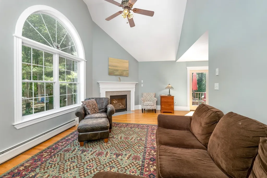 75 Newmarket Road Durham NH 03824
