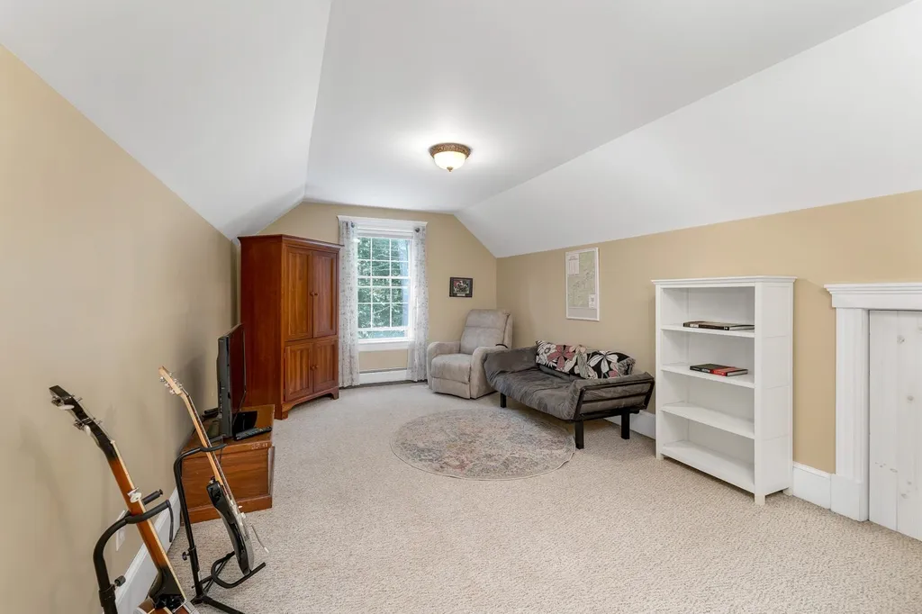 75 Newmarket Road Durham NH 03824