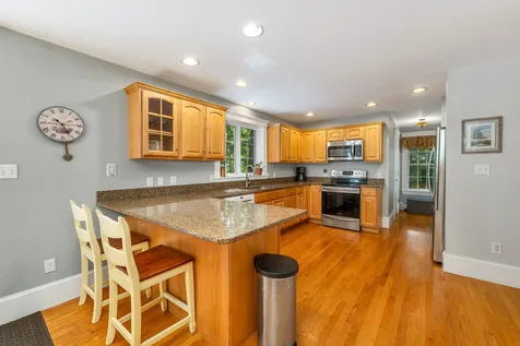 75 Newmarket Road Durham NH 03824