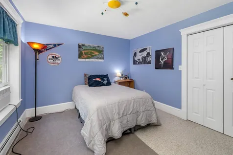 75 Newmarket Road Durham NH 03824