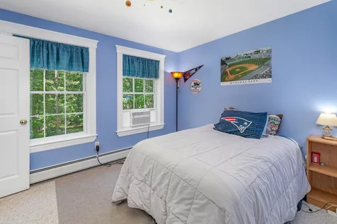75 Newmarket Road Durham NH 03824