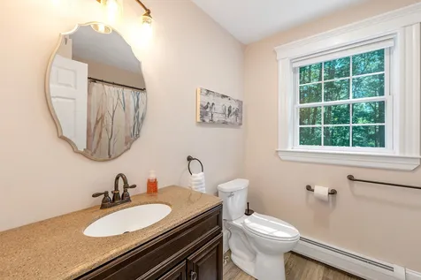 75 Newmarket Road Durham NH 03824