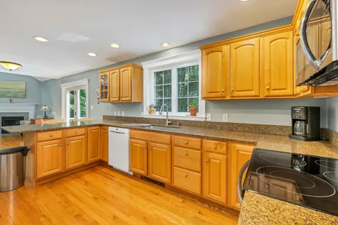 75 Newmarket Road Durham NH 03824