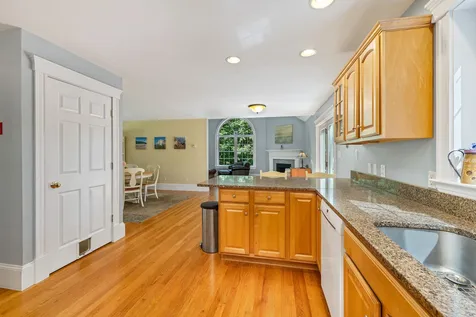 75 Newmarket Road Durham NH 03824
