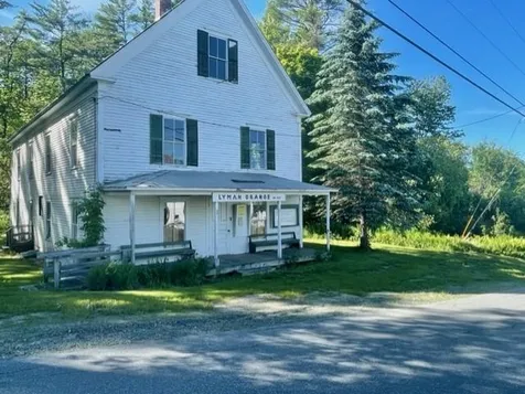 00 Under The Mountain Road Lyman NH 03585