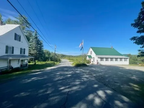 00 Under The Mountain Road Lyman NH 03585