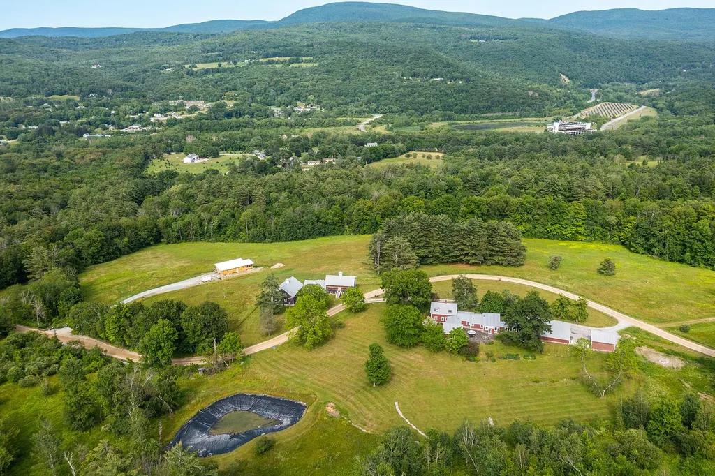 718 Montgomery Road Pownal VT 05261