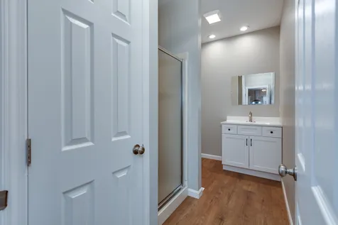 25 Wild Indigo Lane Manchester NH 03109