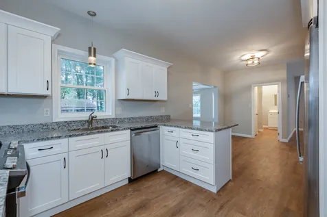 25 Wild Indigo Lane Manchester NH 03109