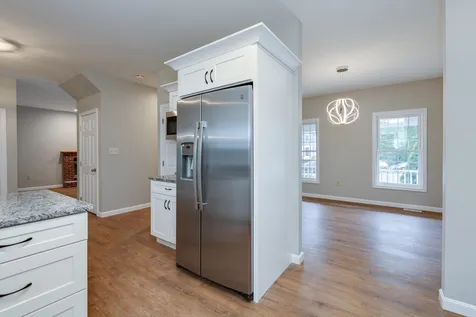 25 Wild Indigo Lane Manchester NH 03109