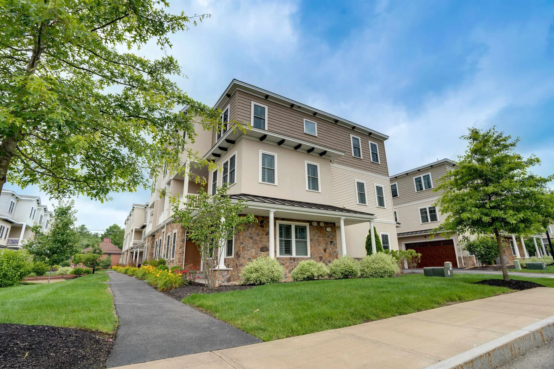 1 Cortona Way Salem NH 03079