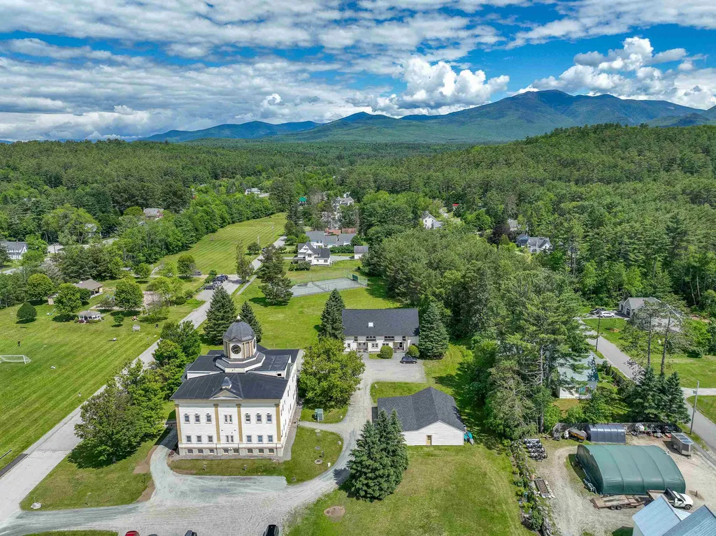 32 Academy Street Franconia NH 03580