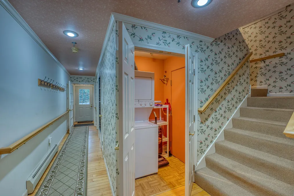 32 Academy Street Franconia NH 03580