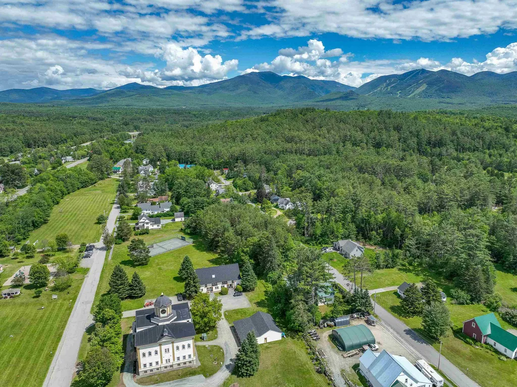 32 Academy Street Franconia NH 03580