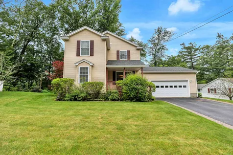 35 Pine Avenue Manchester NH 03103