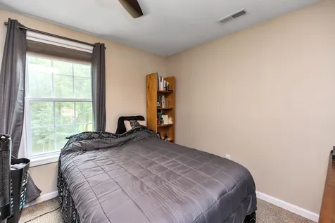 35 Pine Avenue Manchester NH 03103