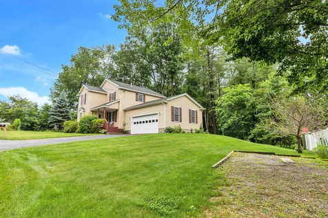 35 Pine Avenue Manchester NH 03103