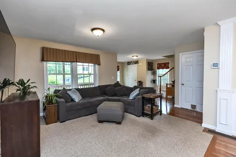 35 Pine Avenue Manchester NH 03103