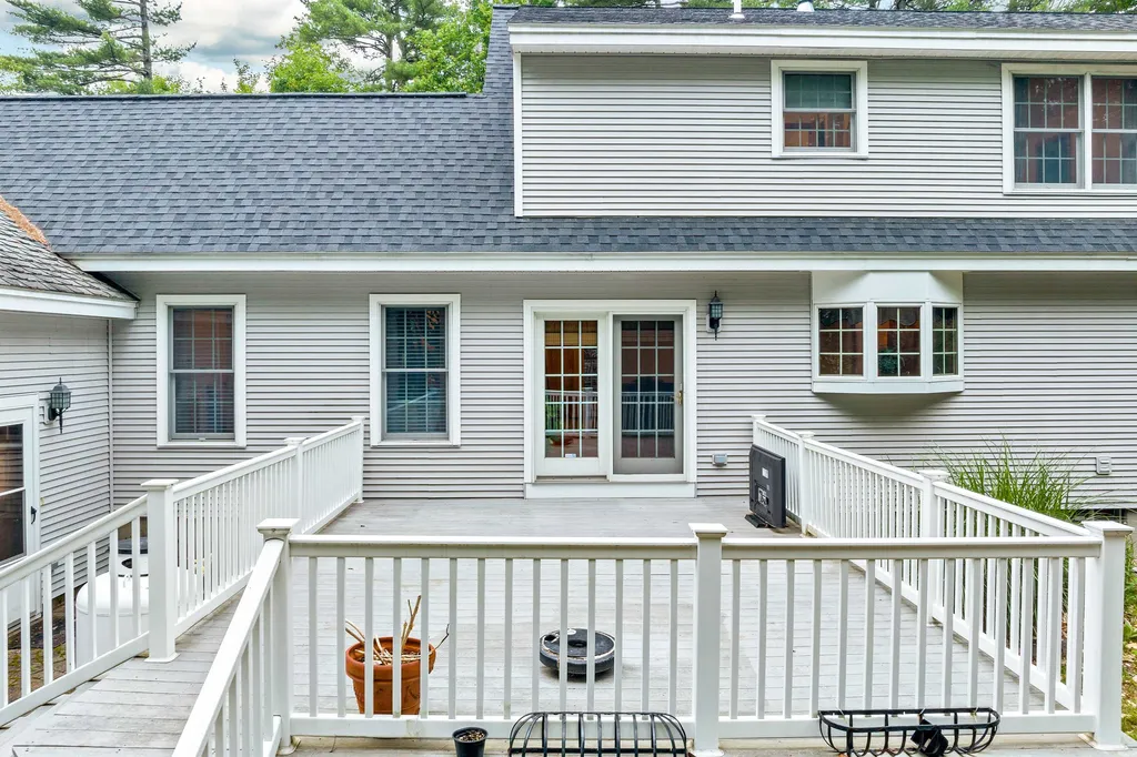 8 Palomino Road Gilford NH 03249