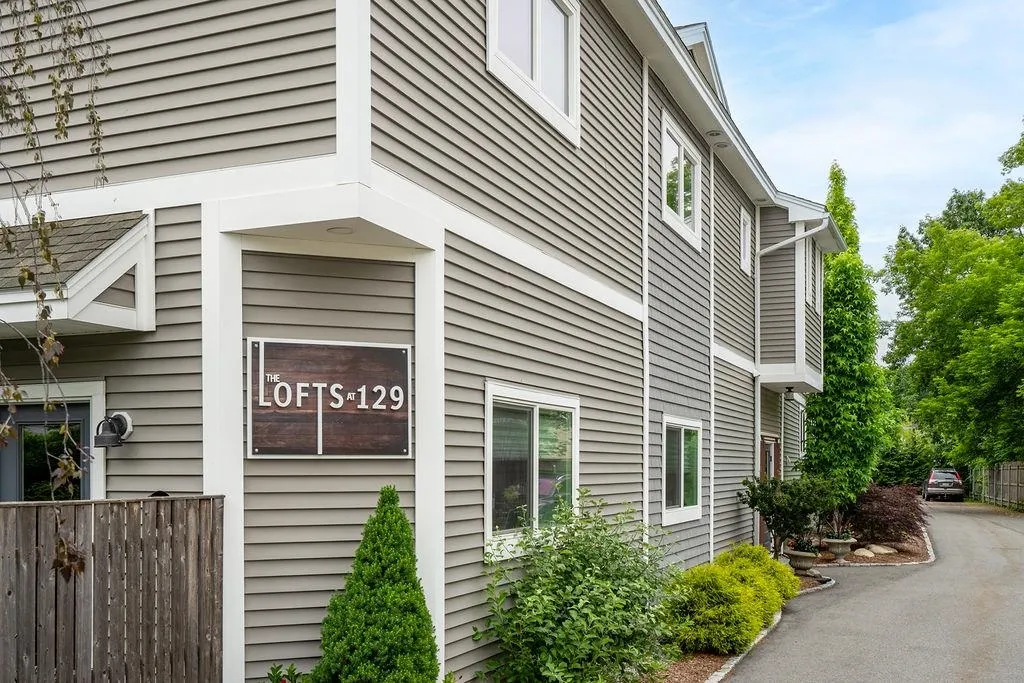 129 Front Street Exeter NH 03833