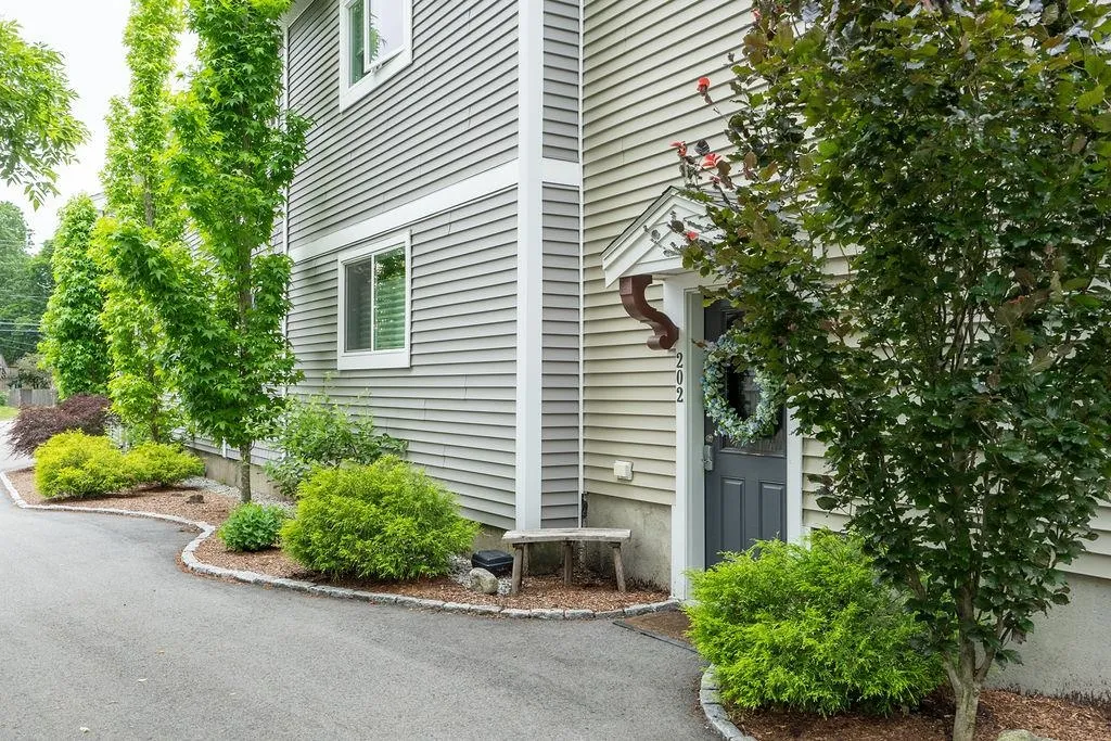 129 Front Street Exeter NH 03833