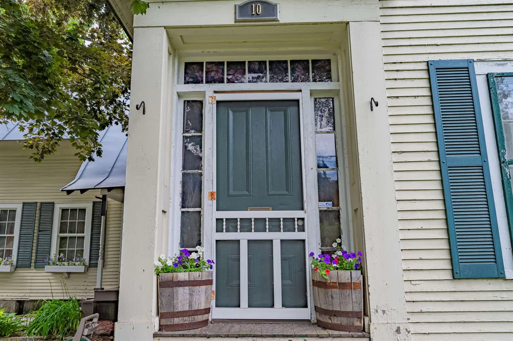 10 Sterling Hill Road Barre Town VT 05641