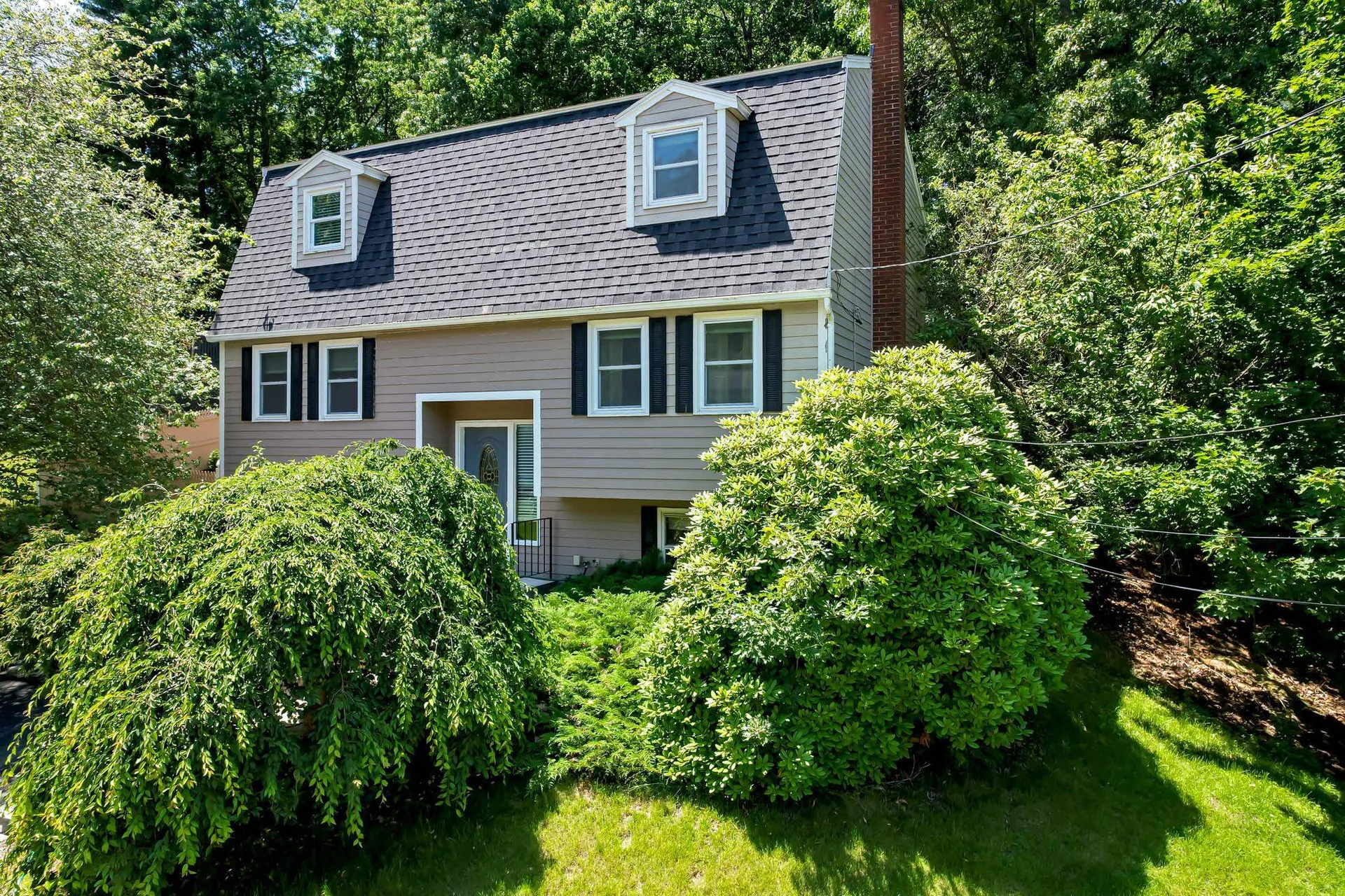 26 Holbrook Drive Nashua NH 03062