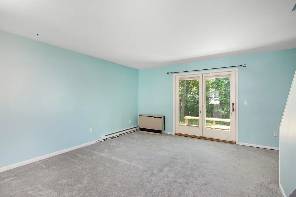 69 Pine Ledge Court Burlington VT 05401