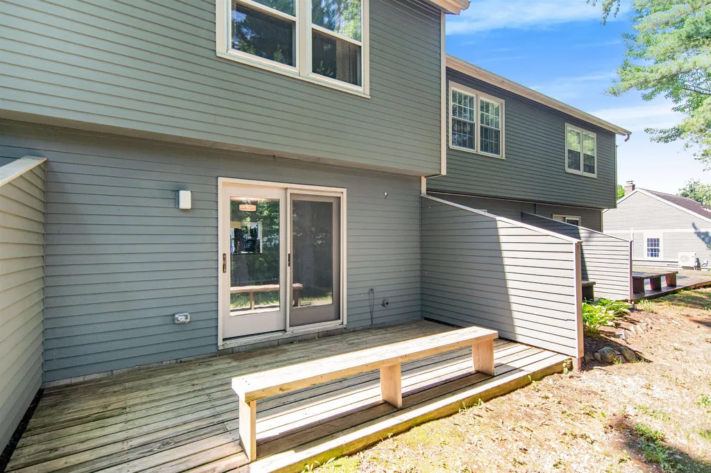 69 Pine Ledge Court Burlington VT 05401