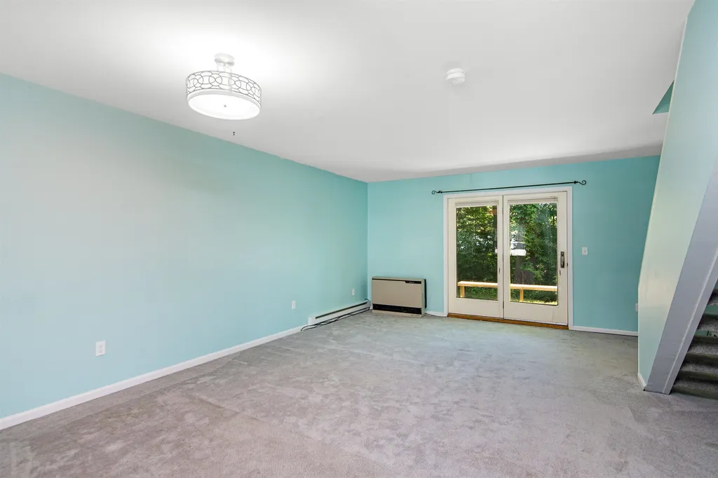 69 Pine Ledge Court Burlington VT 05401
