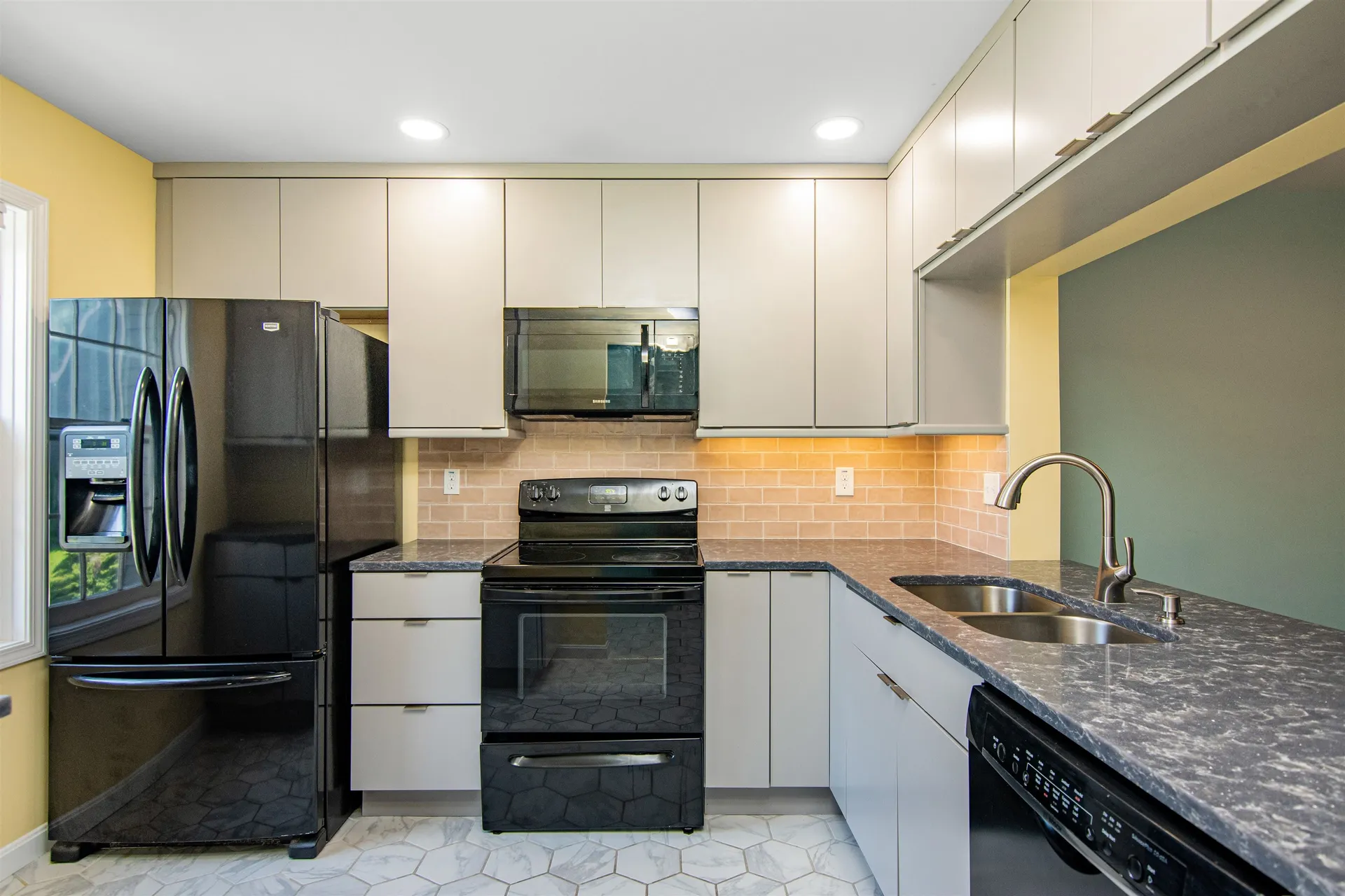 69 Pine Ledge Court Burlington VT 05401