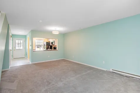 69 Pine Ledge Court Burlington VT 05401