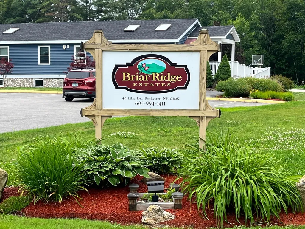 6 S Fuchsia Drive Rochester NH 03867