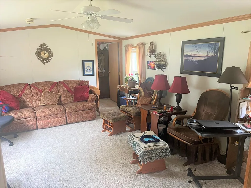 6 S Fuchsia Drive Rochester NH 03867