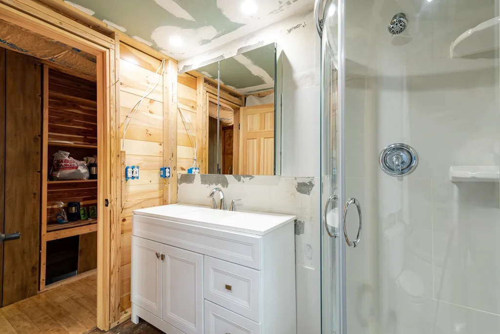 42 Shore Drive Middleton NH 03887