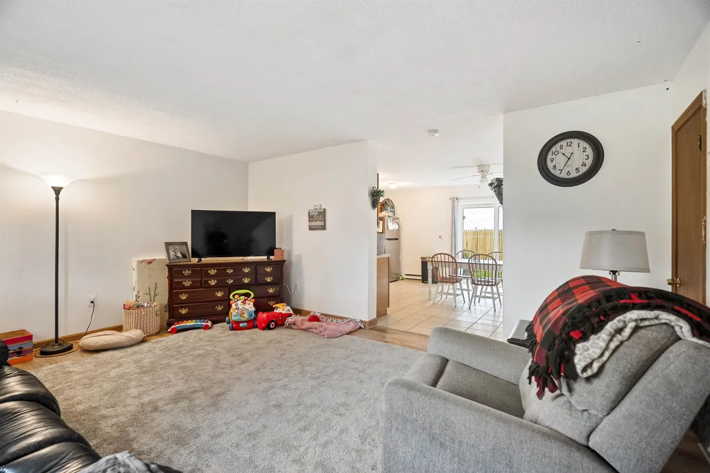 20-22 Hunt Avenue Franklin NH 03235