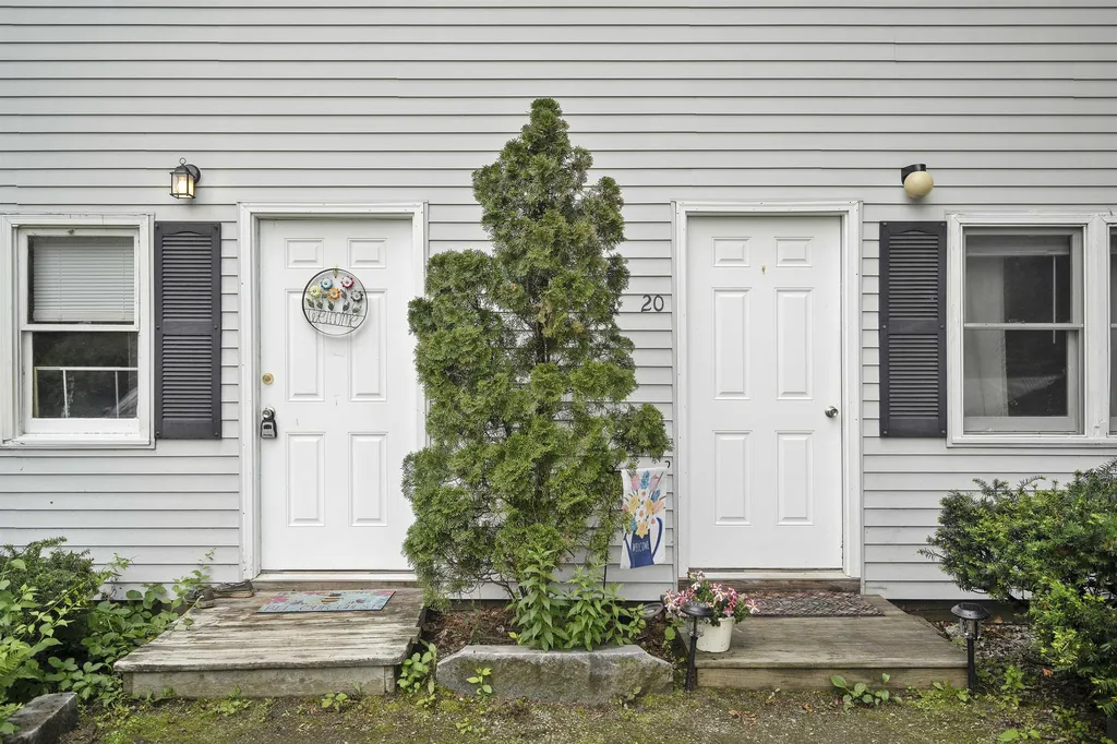 20-22 Hunt Avenue Franklin NH 03235