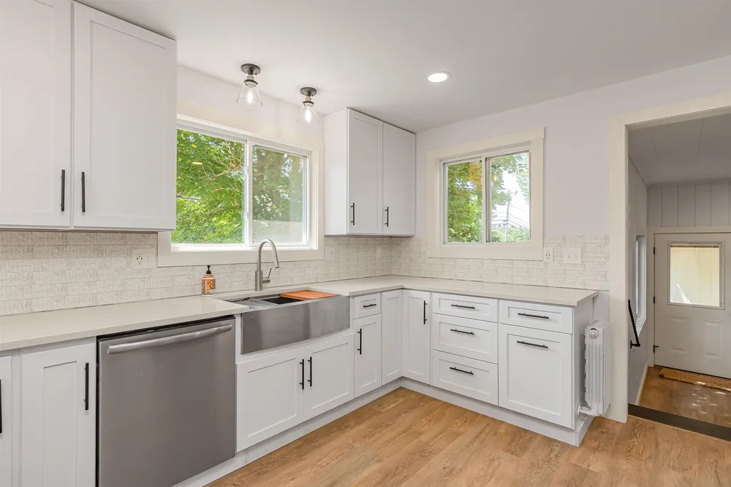 1615 Essex Road Williston VT 05495