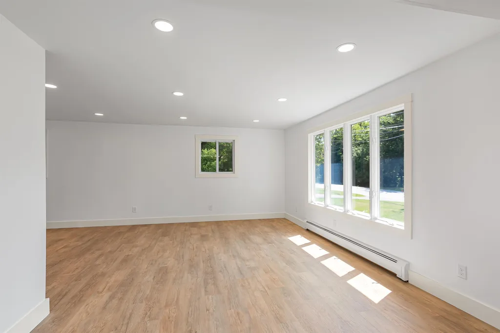 1615 Essex Road Williston VT 05495